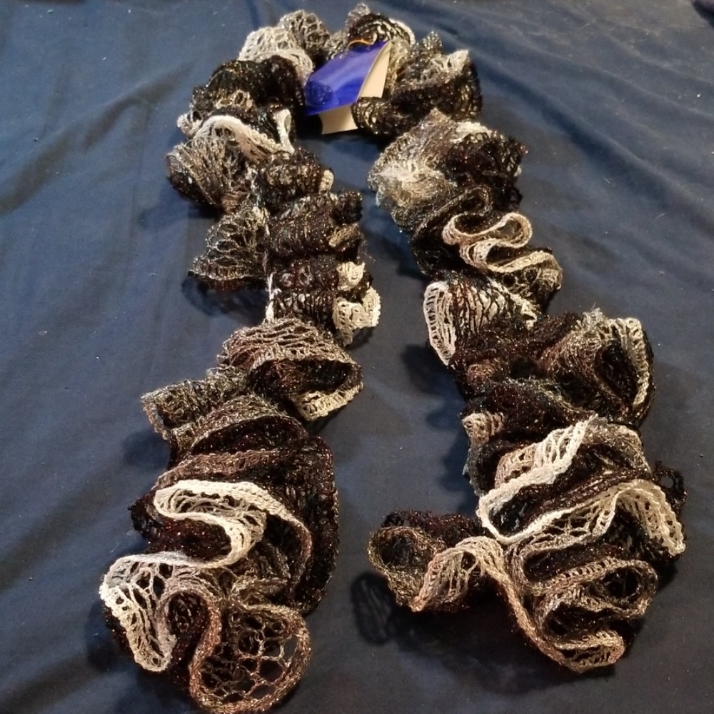 3/$15 New Lacey Sashay Scarf